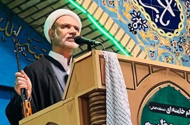 سخنان صریح امام جمعه جهرم خطاب به مسئولین/ اگر نمی‌توانید بگذارید و بروید!