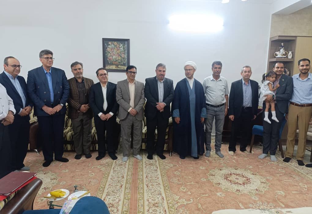 موج مهربانی در خانهای از جنس خدمت/ تجلیل امام جمعه و مسئولان جهرم از خانوادهای نیکاندیش