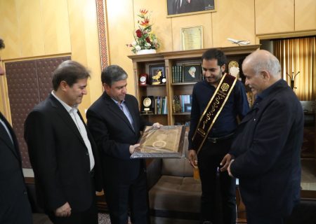 قدر نادانسته‌ها؛ روایت تجلیل در اردبیل و غفلت در جهرم
