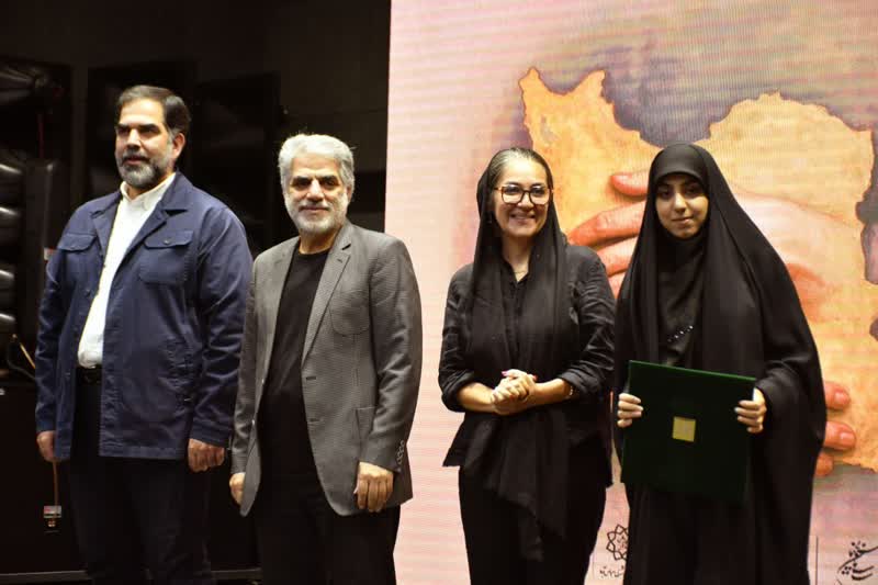 مستند یک مادر، میراث یک وطن؛ اثر بانوی جهرمی در جمع آثار برتر