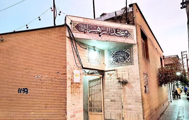 مسجدی که از یک حصیر آغاز شد؛ روایت ۷۰ سال همدلی در محله اسفریز