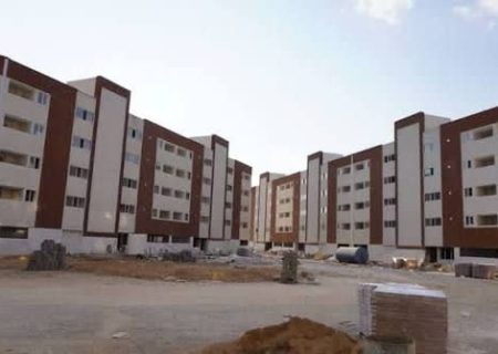 تجمع متقاضیان مسکن ملی فرهنگ‌شهر در فرمانداری جهرم؛ وعده تحویل تا فردا