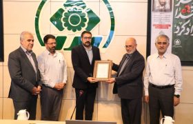 «نوبل ایرانی» در دستان نخبگان جهرمی؛ تقدیر شورای شهر شیراز از افتخارآفرینان ملی