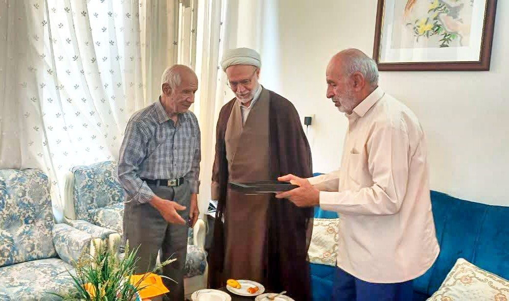 دیدار صمیمانه با دکتر محمد اسفندیاری جهرمی؛ روایت خاطرات چند دهه تعلیم، فرهنگ و خدمت در جهرم